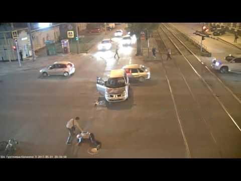 Велосипедиста на полном ходу сбили в Краснодаре: видео